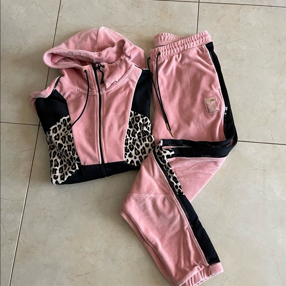 LOOKING FOR - Picture 5 of 5